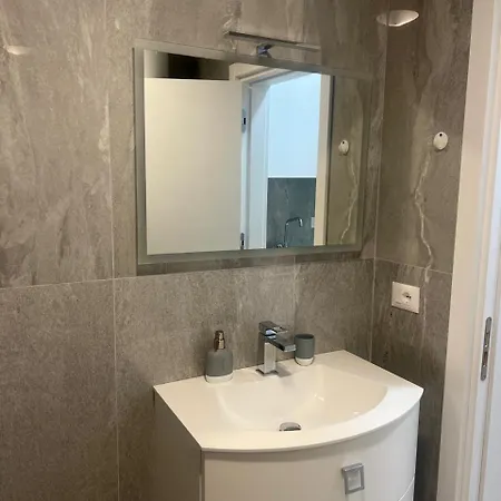 Apartment Om Studio Tirana